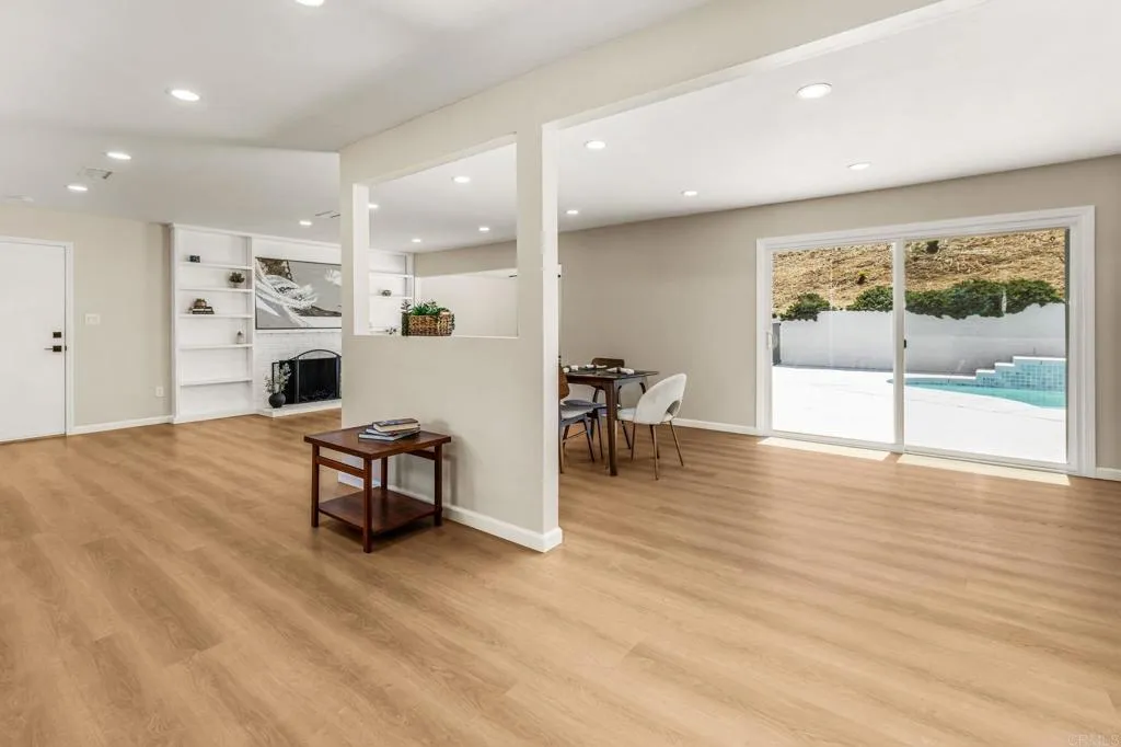 https://cdn.realtyfeed.com/cdn/127/307066598/1a9e7ff3084b6de103f0397870a68417.webp