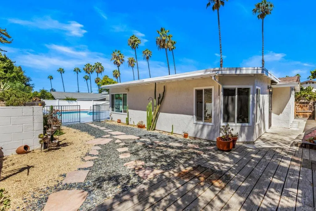 https://cdn.realtyfeed.com/cdn/127/307066598/780b0a8d8f55952ce8367b824ed367dd.webp