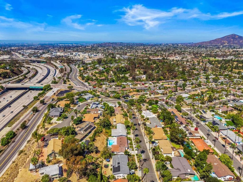 https://cdn.realtyfeed.com/cdn/127/307066598/7c4719ceaa5cb72bf4f77d600bd9a186.webp