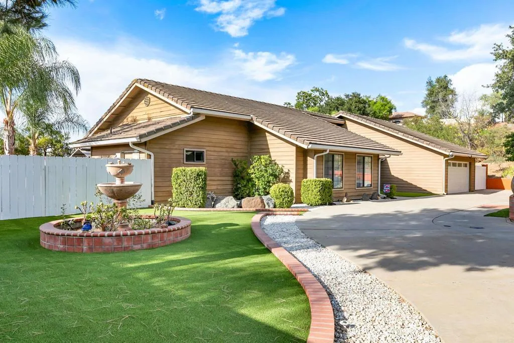 2033 Lilac Lane, Alpine, CA 91901 - Main photo, Alpine, CA
