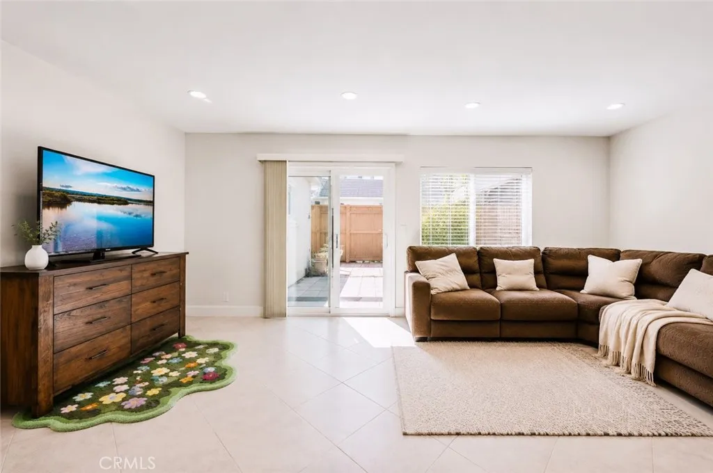 Irvine, CA 92614