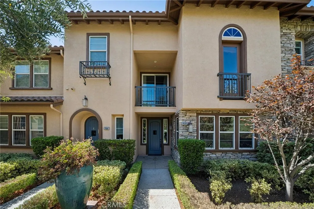 Valencia, CA 91354
