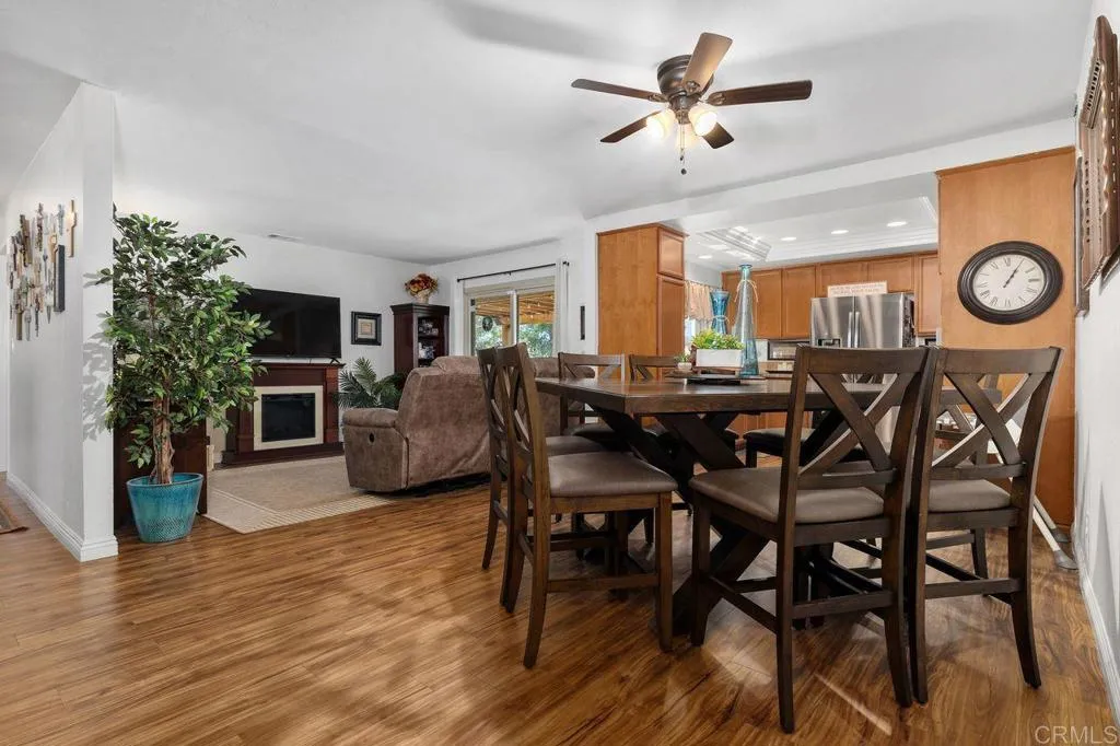 https://cdn.realtyfeed.com/cdn/127/307066678/89c95cc8533c6f44281ab3e8a5add788.webp
