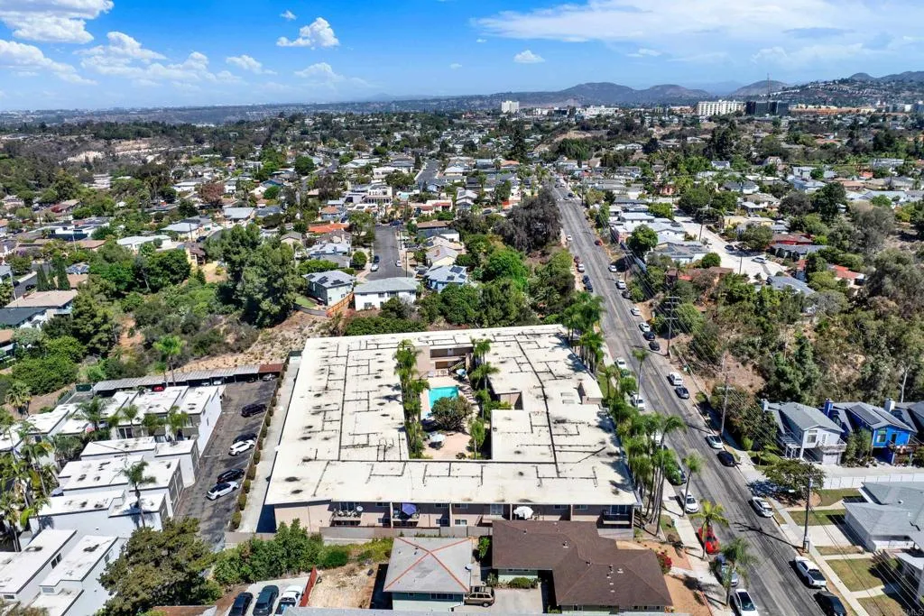 https://cdn.realtyfeed.com/cdn/127/307066703/53896be24b3109eb4bae703f6a2d6ae2.webp