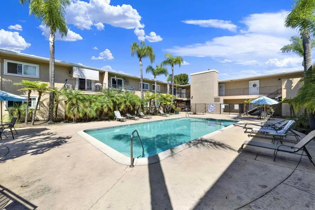https://cdn.realtyfeed.com/cdn/127/307066703/bfdfc8967402cefe781ec8f3b6938cab.webp