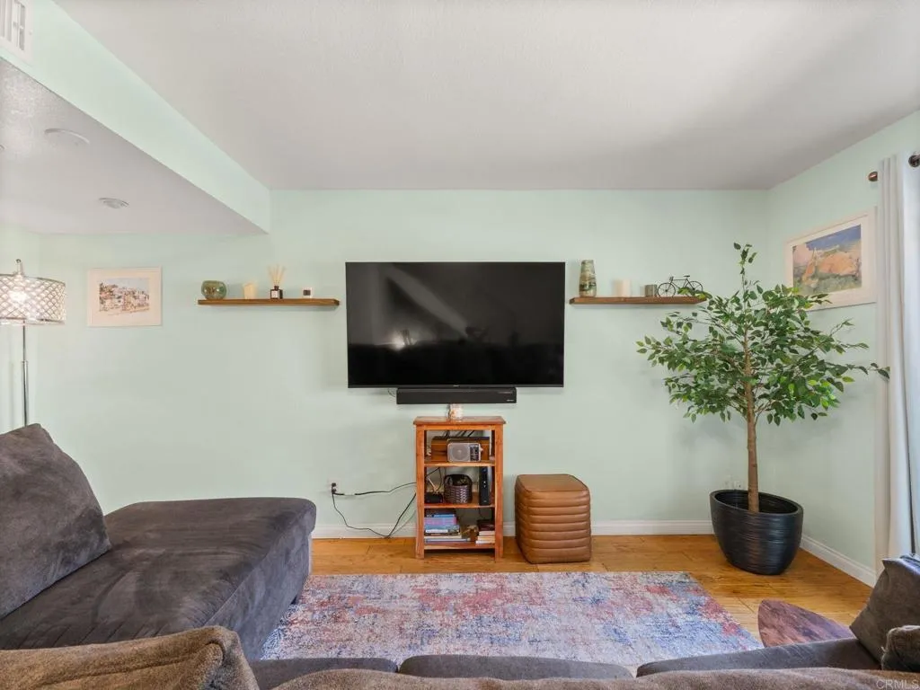 https://cdn.realtyfeed.com/cdn/127/307066708/11b01bceed9a18497562b3ffe79a17ac.webp