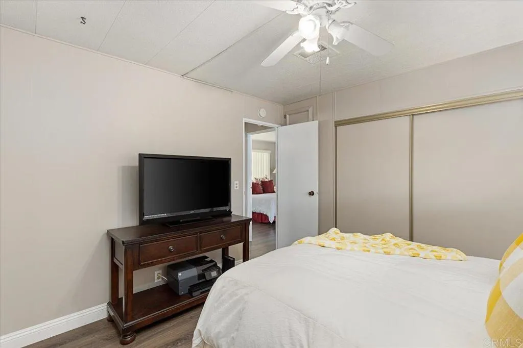 https://cdn.realtyfeed.com/cdn/127/307066794/12e8343ff38af623fe7f938315172327.webp