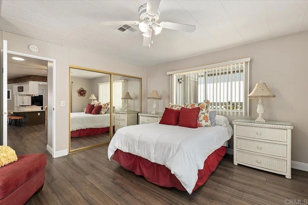 https://cdn.realtyfeed.com/cdn/127/307066794/6210f55cf547381ca9e2b35dad0c7c0f.webp