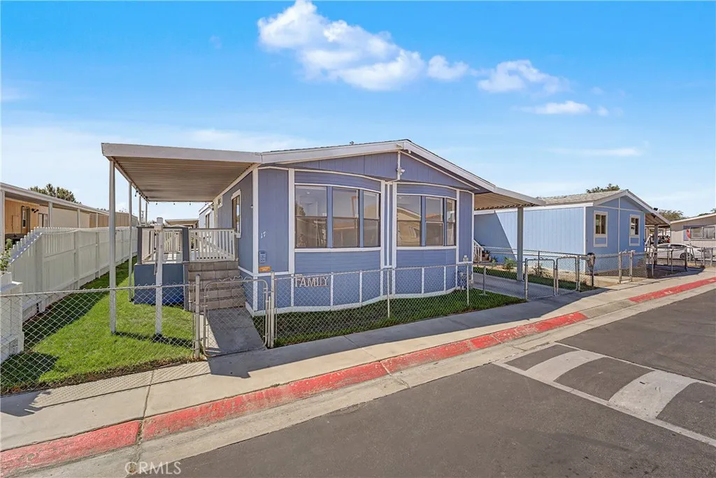 Lancaster, CA 93535