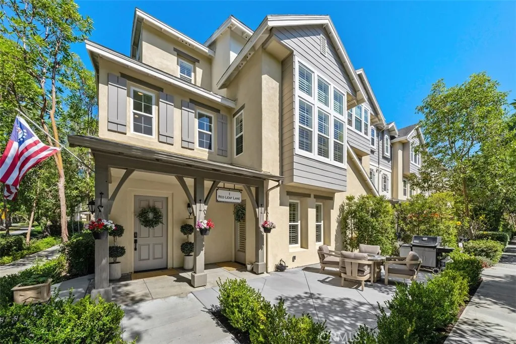 1 Red Leaf Lane