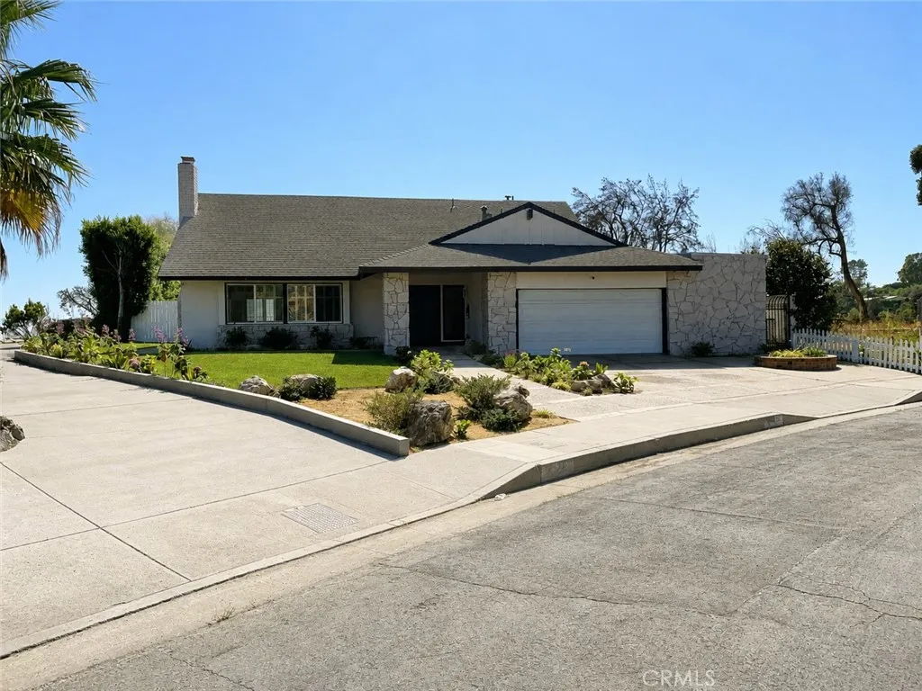 Pacific Palisades, CA 90272