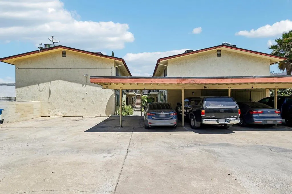https://cdn.realtyfeed.com/cdn/127/307066856/9c86660c5cc66d257d8493dac2fceaa2.webp