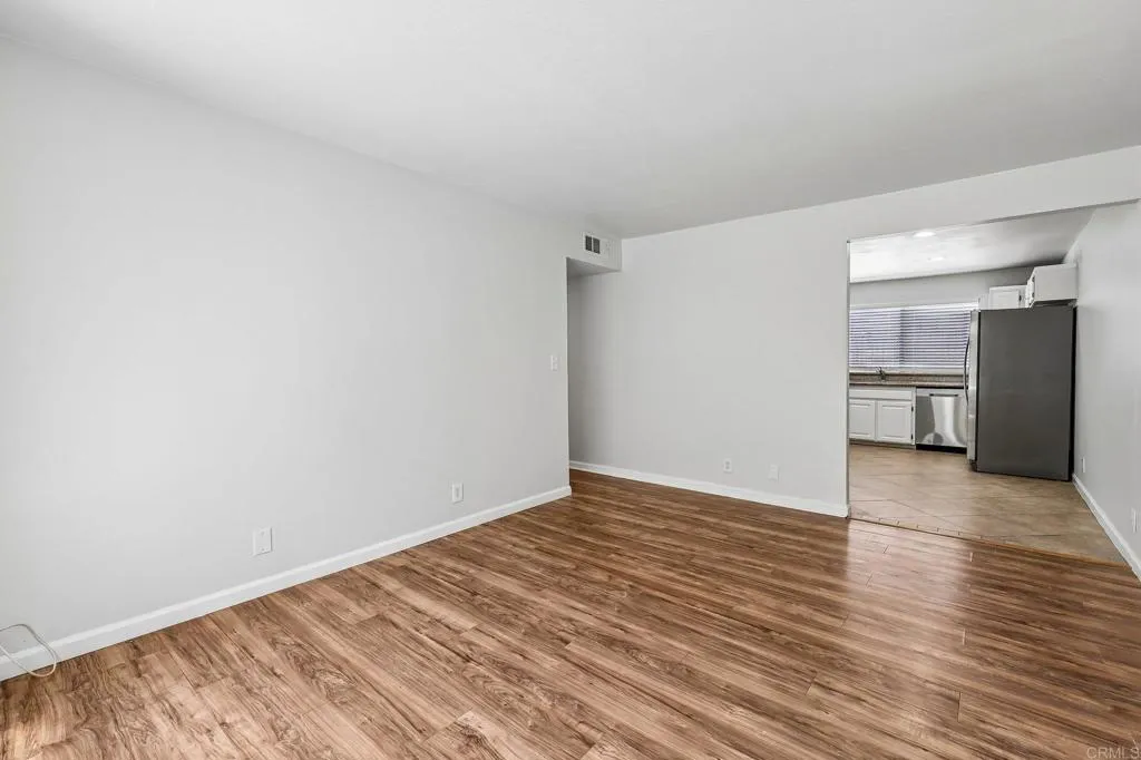 https://cdn.realtyfeed.com/cdn/127/307066856/b2b6383ce551f5eddec8c243f51113cf.webp