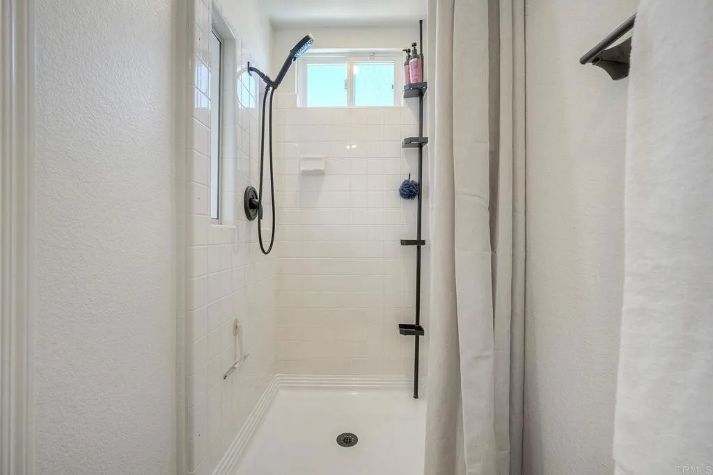 https://cdn.realtyfeed.com/cdn/127/307066877/16421d4b46793ff07cf56ced06baa1ef.webp