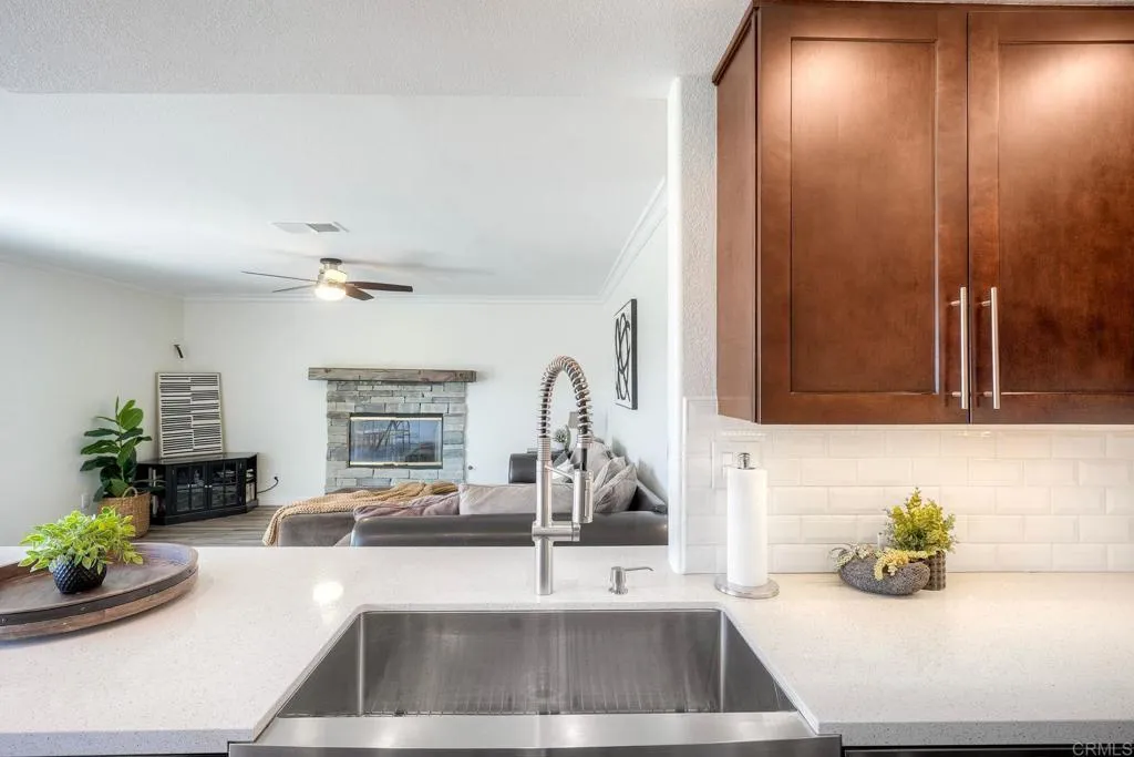https://cdn.realtyfeed.com/cdn/127/307066877/f367c002369bab8601469116407737b5.webp