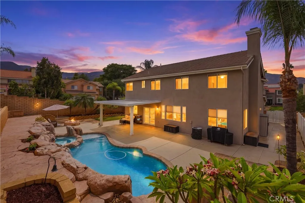Corona, CA 92882