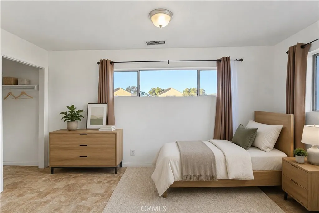 https://cdn.realtyfeed.com/cdn/127/307066892/340e2d9802afc900cacc2570dbb15754.webp