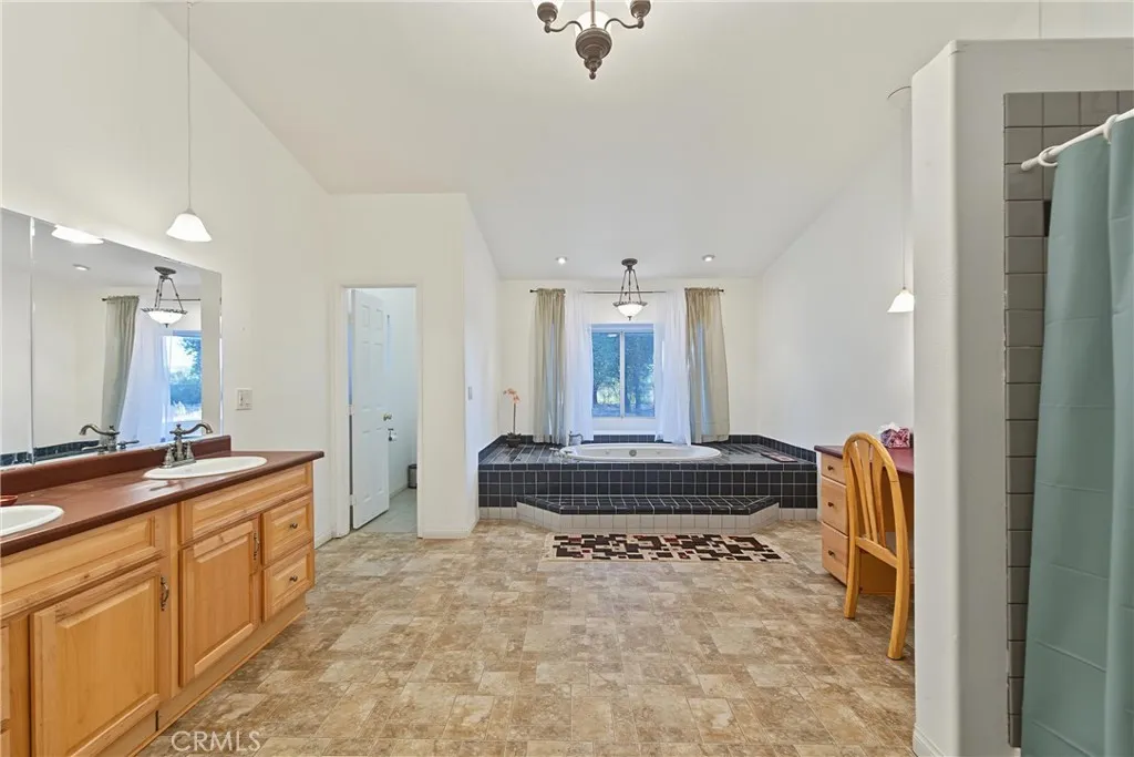 https://cdn.realtyfeed.com/cdn/127/307066892/5f7f3e3858ed5d1f385e9ec593f7d79b.webp