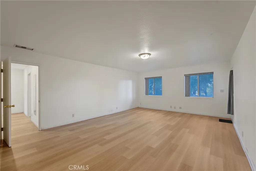 https://cdn.realtyfeed.com/cdn/127/307066892/9c285c55a37289a4306e0470e114b015.webp