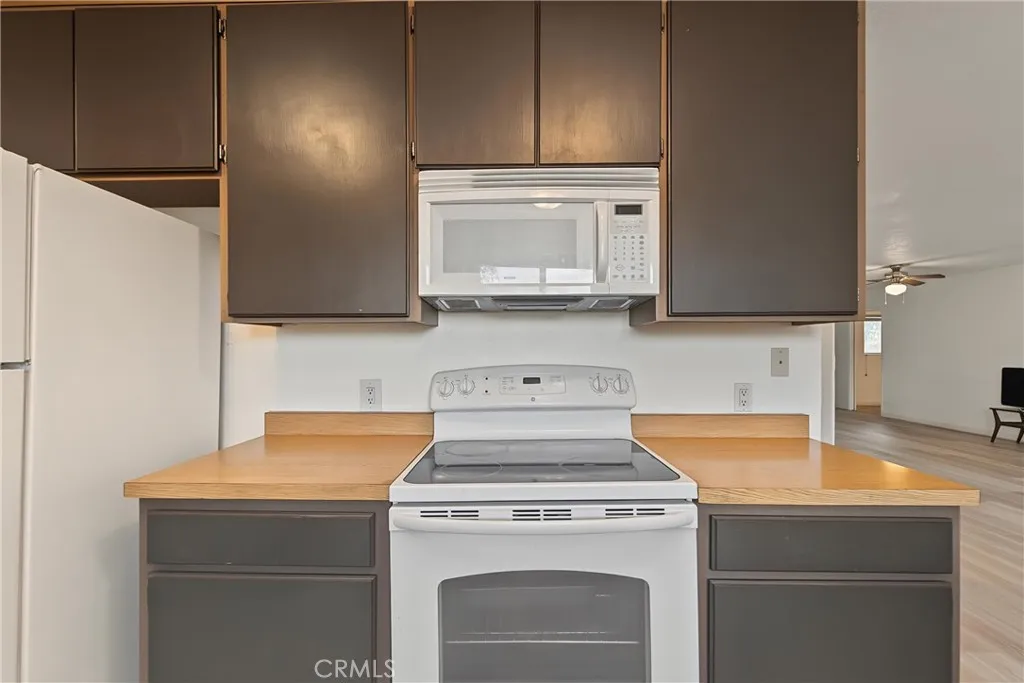 https://cdn.realtyfeed.com/cdn/127/307066892/e145a293741f97dea360425908404659.webp