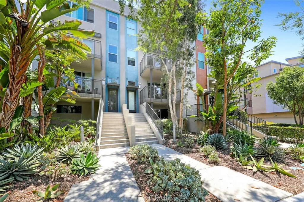 Irvine, CA 92612