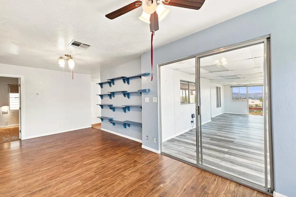 https://cdn.realtyfeed.com/cdn/127/307066915/0c52364fe55b7ba28dd524607bd8a65e.webp