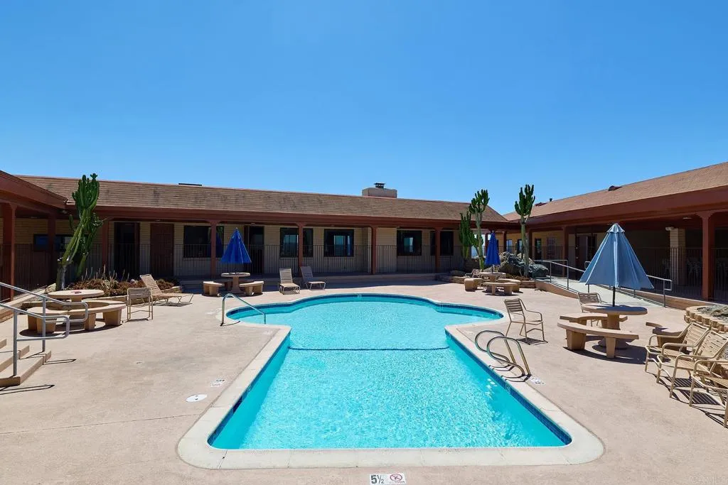 https://cdn.realtyfeed.com/cdn/127/307066915/149927b28a48e9629bf05c622e2fe15b.webp