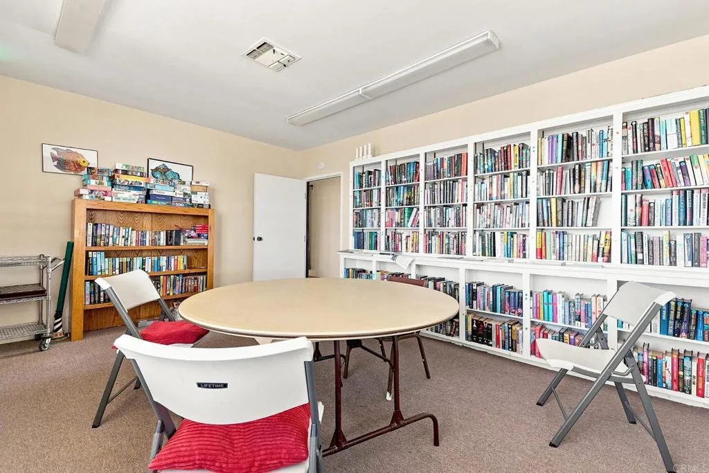 https://cdn.realtyfeed.com/cdn/127/307066915/8548e1bbce8a65bf81957c324c2824a6.webp