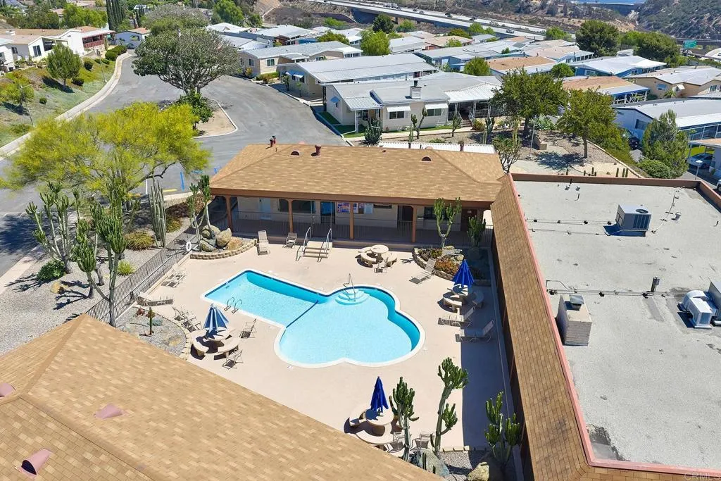 https://cdn.realtyfeed.com/cdn/127/307066915/d81b6c610d03eeddcc7cc368df54f26e.webp