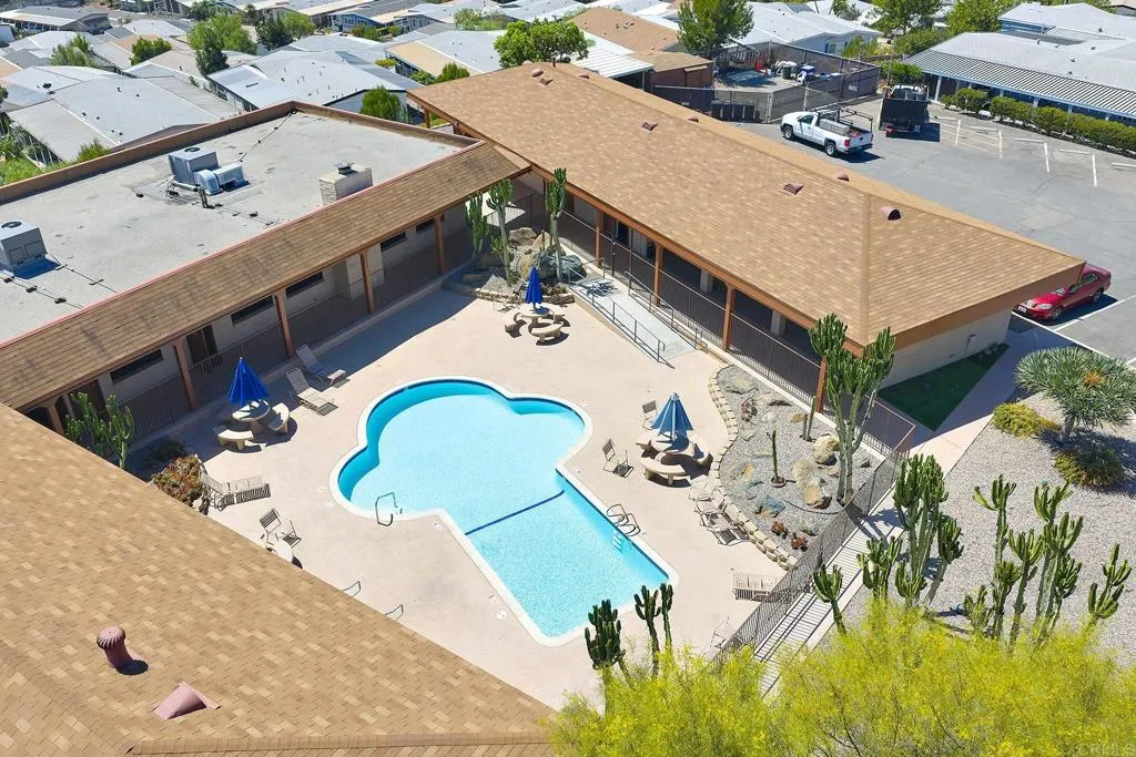 https://cdn.realtyfeed.com/cdn/127/307066915/dcac08b338ee214d9b9a556cbae950c7.webp