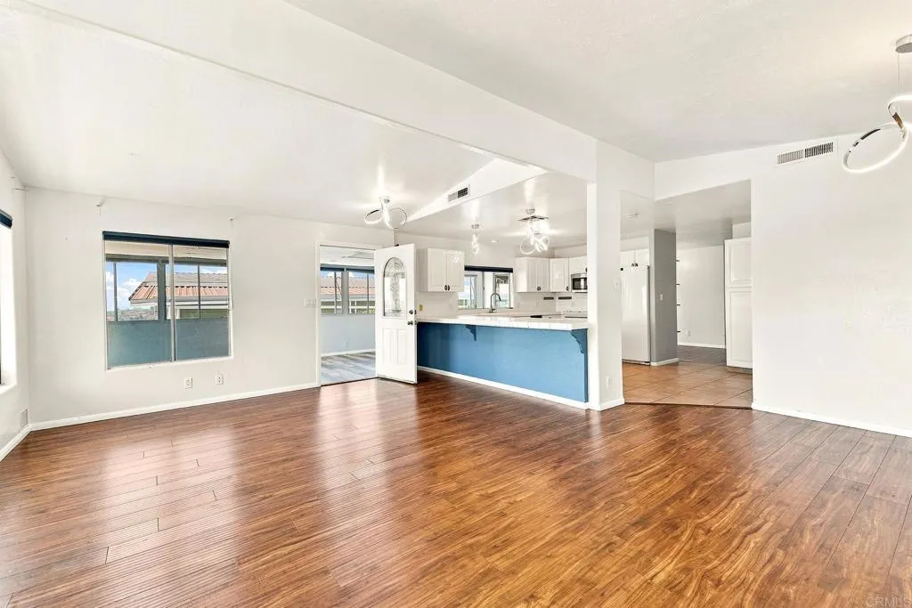 https://cdn.realtyfeed.com/cdn/127/307066915/fee0cc9a342f9d1f32b4d1f8448788e9.webp