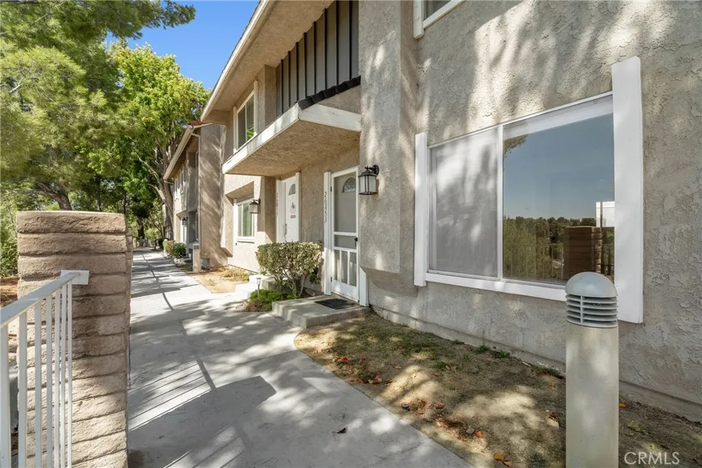 Saugus, CA 91350