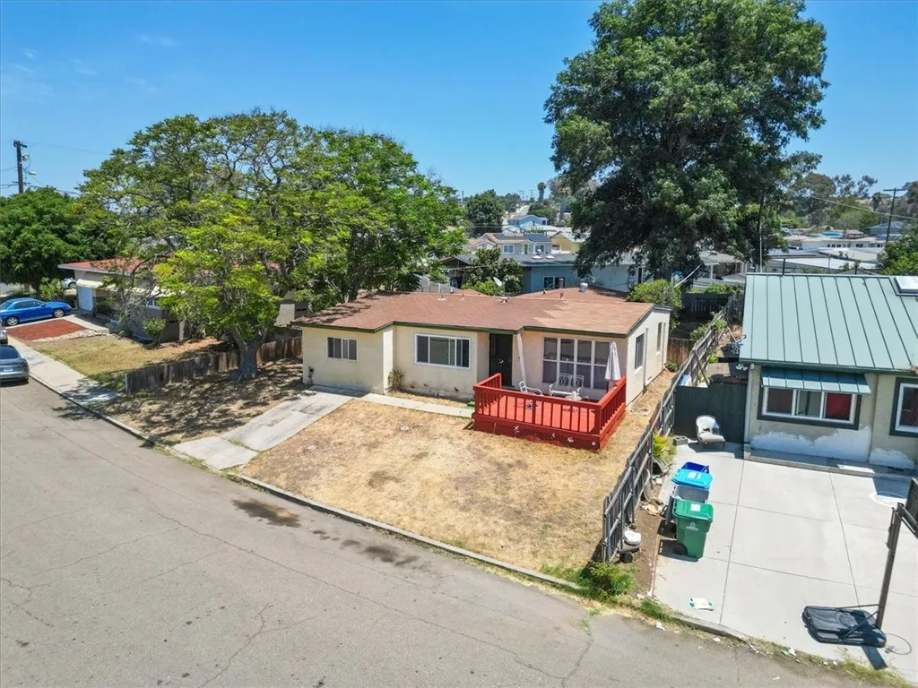 https://cdn.realtyfeed.com/cdn/127/307066937/1f6794c4e9eb240de0f5748289e930c2.webp