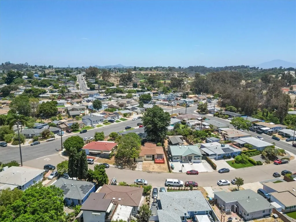 https://cdn.realtyfeed.com/cdn/127/307066937/333091cc3091326a95608f3d46483ac2.webp