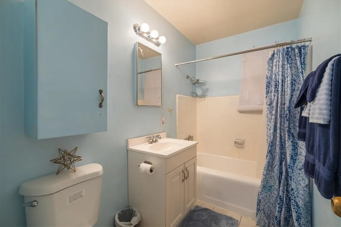 https://cdn.realtyfeed.com/cdn/127/307066937/822cbb848a35346c06e7099f2b7f66ab.webp