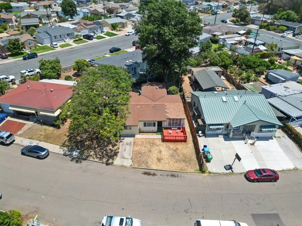https://cdn.realtyfeed.com/cdn/127/307066937/878654301e6a9544a5924e49005854ba.webp