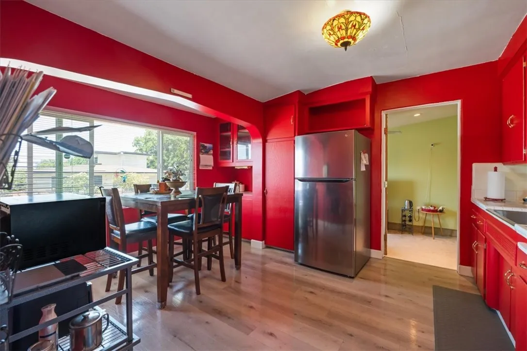 https://cdn.realtyfeed.com/cdn/127/307066937/9c16a2bdd11e5c9c74061640df3f7232.webp