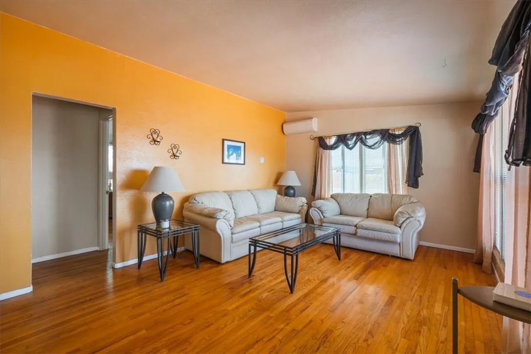https://cdn.realtyfeed.com/cdn/127/307066937/b172689ebceafb6bd258621e7592f2f7.webp