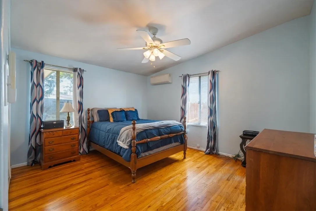 https://cdn.realtyfeed.com/cdn/127/307066937/fbfa889f818587260fa70f0b6a73b2d5.webp