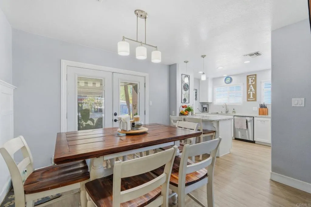 https://cdn.realtyfeed.com/cdn/127/307066947/0c3dc367b0bd429e5378764c1d93e4ff.webp