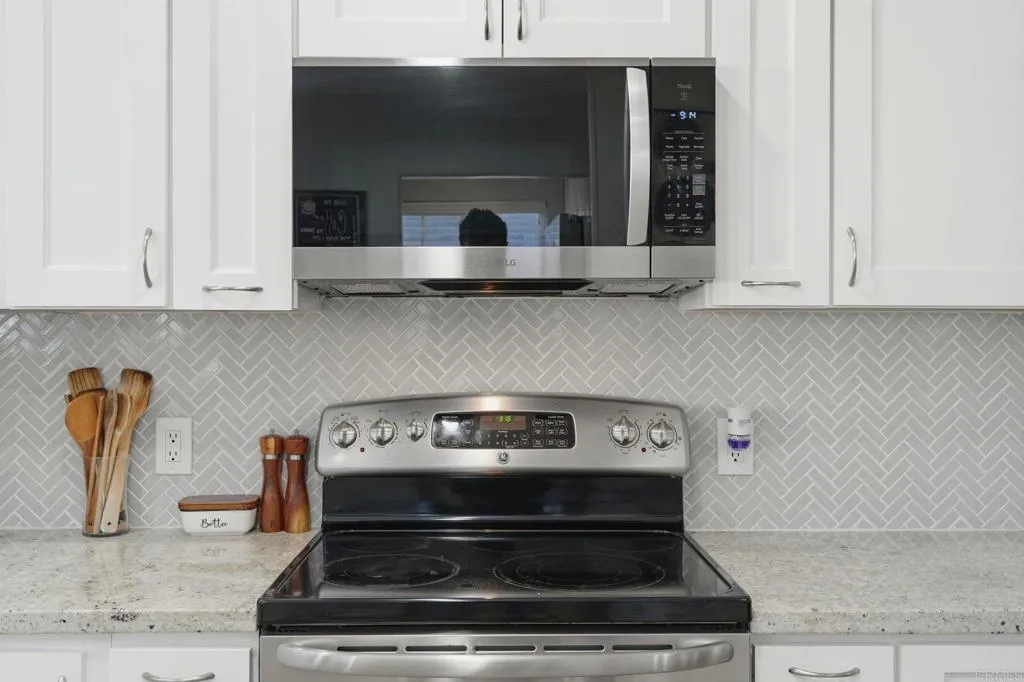 https://cdn.realtyfeed.com/cdn/127/307066947/0cd348171d2058e65c6bae7985aa090b.webp