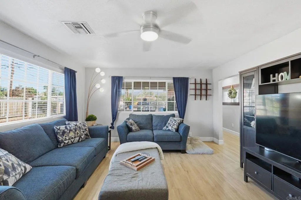 https://cdn.realtyfeed.com/cdn/127/307066947/2286719f687774c1628e4087c5342199.webp