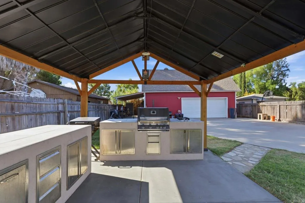 https://cdn.realtyfeed.com/cdn/127/307066947/32075c69cb88e77dba3a4a36dfb819bb.webp