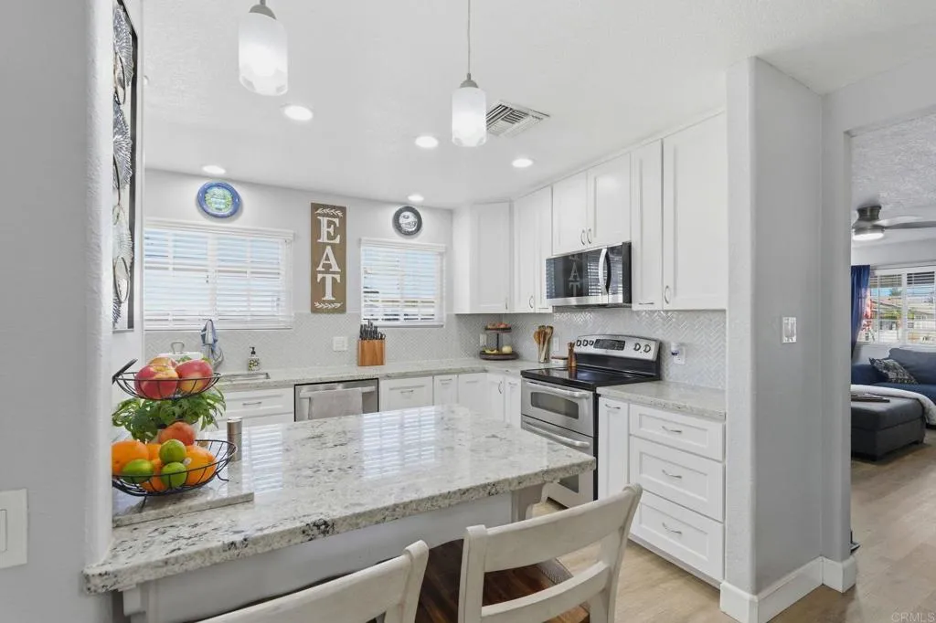 https://cdn.realtyfeed.com/cdn/127/307066947/8f8428410b13249cc05608ee01cb6393.webp