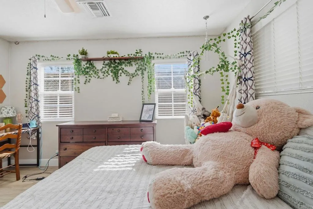 https://cdn.realtyfeed.com/cdn/127/307066947/a1cea9f2e75f1e6ef4441b6244b1ae1f.webp