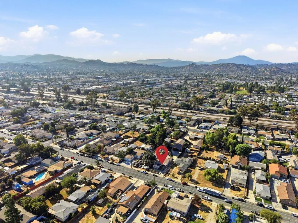 https://cdn.realtyfeed.com/cdn/127/307066947/b4112920d0cbcd77f5c6722001a7bddb.webp