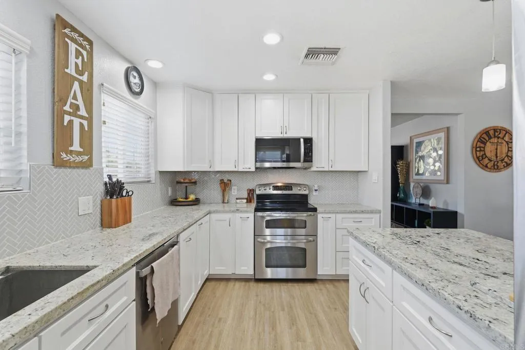 https://cdn.realtyfeed.com/cdn/127/307066947/d7781f0775afa25b117f22bddc5c923e.webp