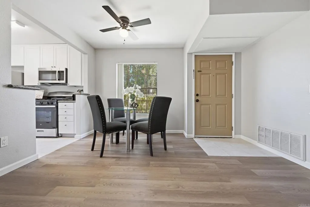 https://cdn.realtyfeed.com/cdn/127/307066950/d653455c13bf155e2adbaa91b8d6f49c.webp
