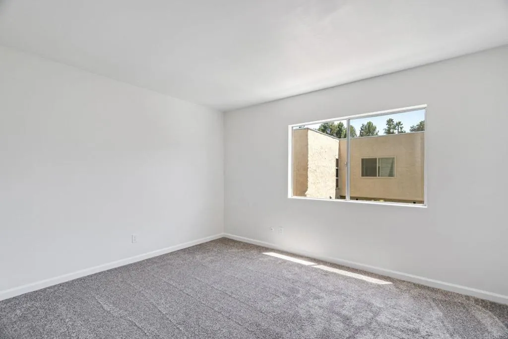 https://cdn.realtyfeed.com/cdn/127/307066954/83daa92082980ced964fc651a30af49b.webp