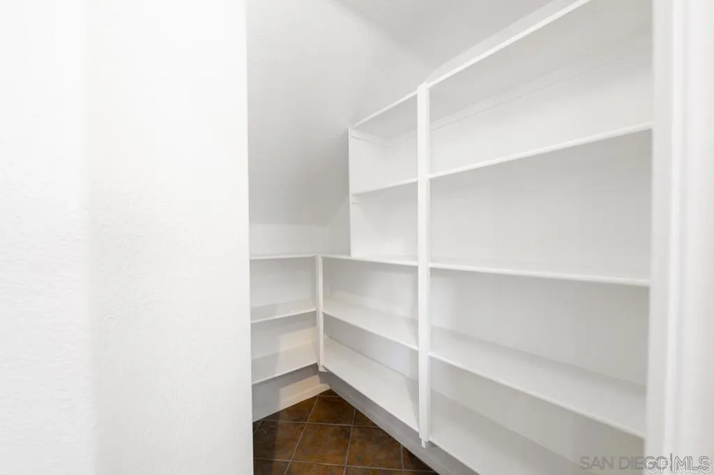 https://cdn.realtyfeed.com/cdn/127/307067008/9dab70d5a3f5c21fb8d458d1abc24553.webp